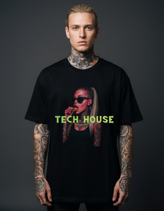Masculogue® „Tech House Barbie“ – Oversized Shirt