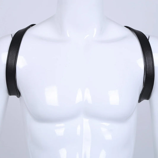 Minimalistischer Leder-Harness – Der perfekte Look für Fetisch-Partys