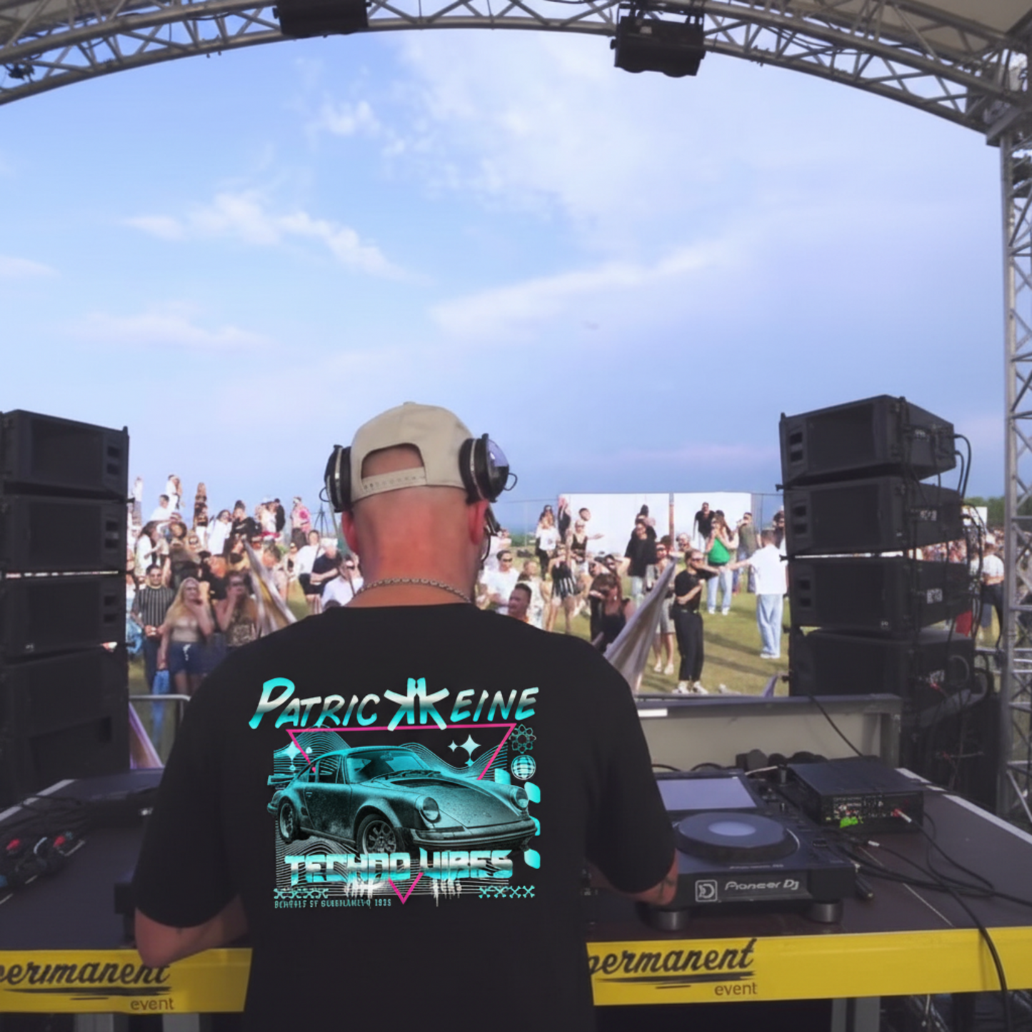 Masculogue® „Patrick Keine – Techno Vibes“ – Oversized Shirt (Unisex)